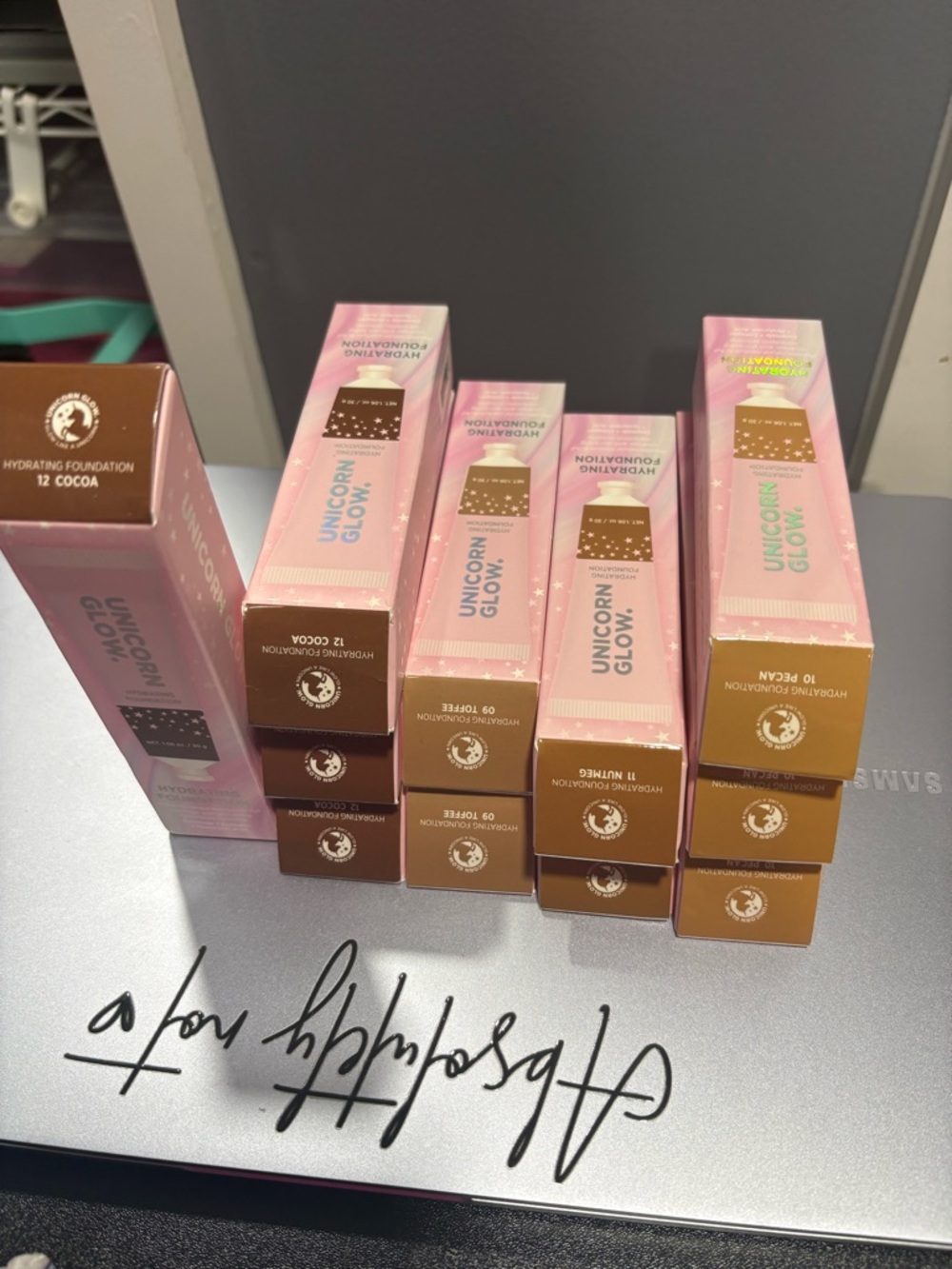 Hydrating Foundation - 12 Cocoa (Brown)